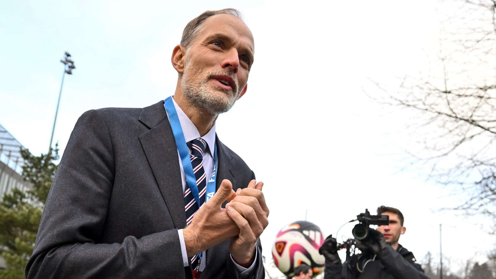 值得我们共 值得我们共